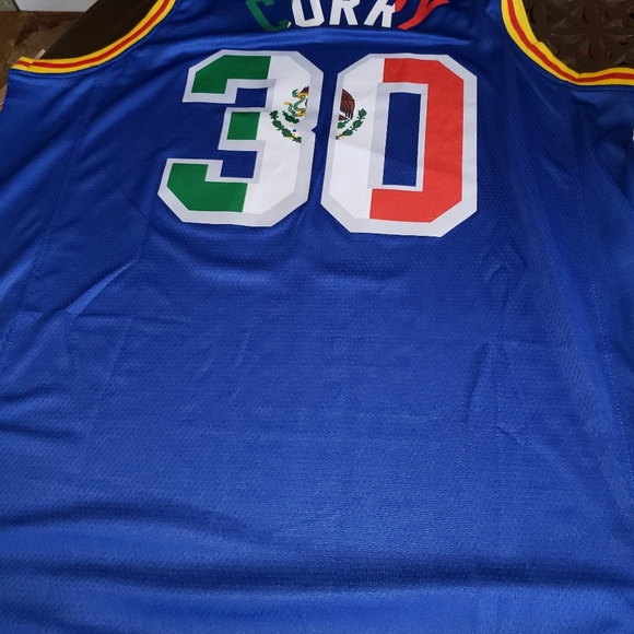 Basketball jerseys - Picture 2 of 5